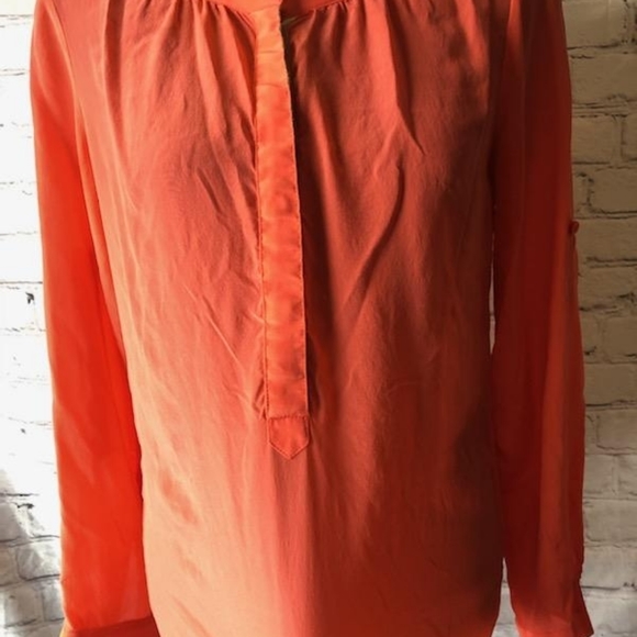 Banana Republic silky blouse - Picture 3 of 5